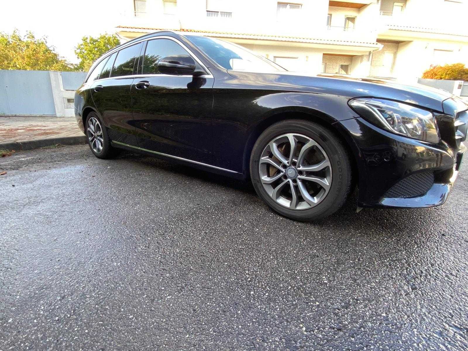 Mercedes-Benz C350e Híbrido Plug-in / 2015 / Câmaras 360º