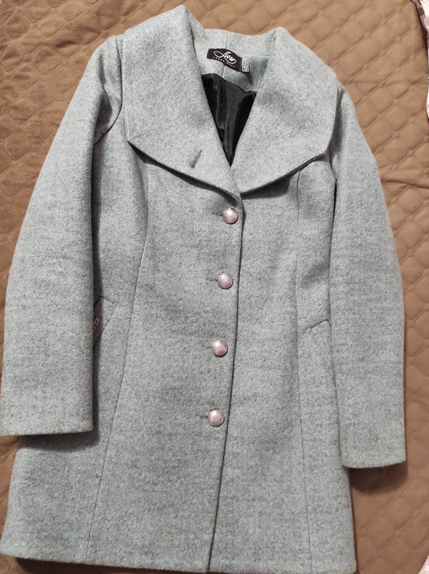 Продам стильне пальто