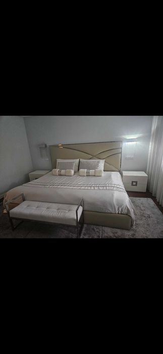Cama Super  King 2,5m
