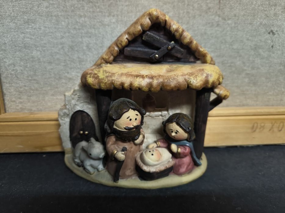 Presépio em Cerâmica
Presépio em cerâmica com figuras da Sagrada Famíl