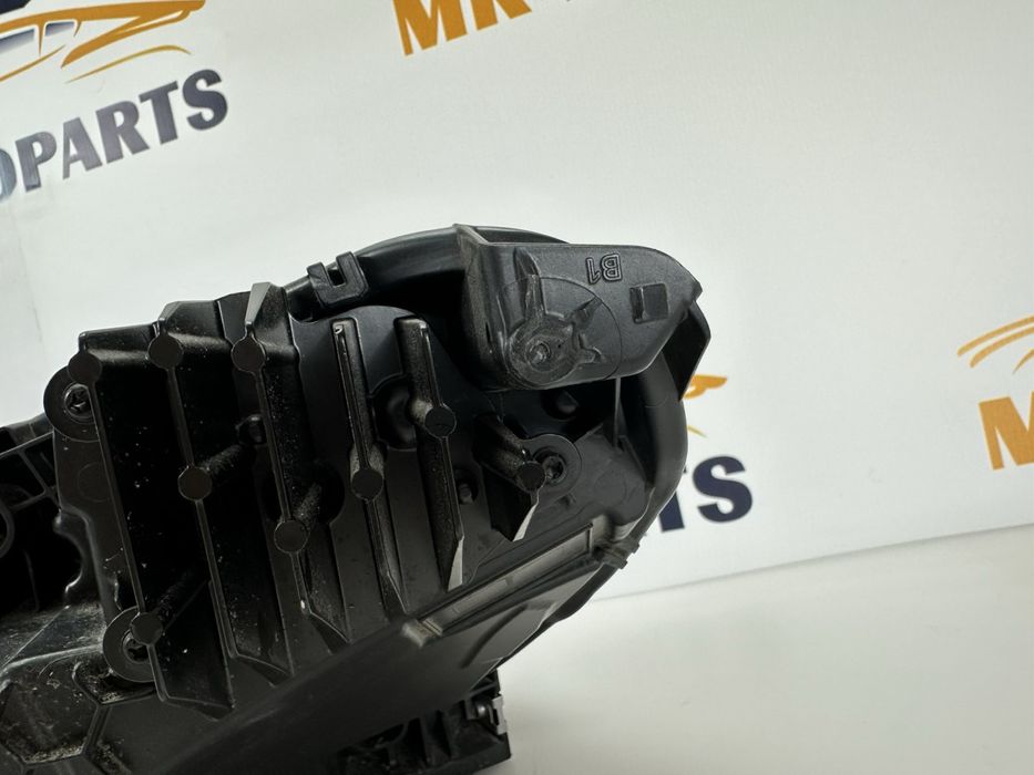 Фара права EU tesla model  3 highland