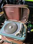 Gramofon walizkowy rosyjski  ZSRR PRL