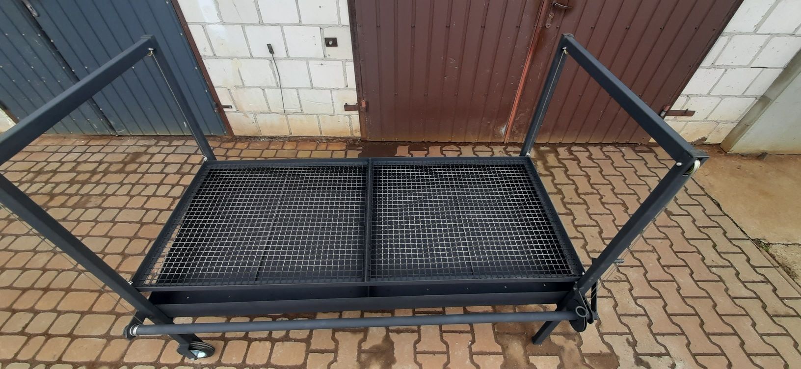 Grill ogrodowy/węglowy/caternigowy