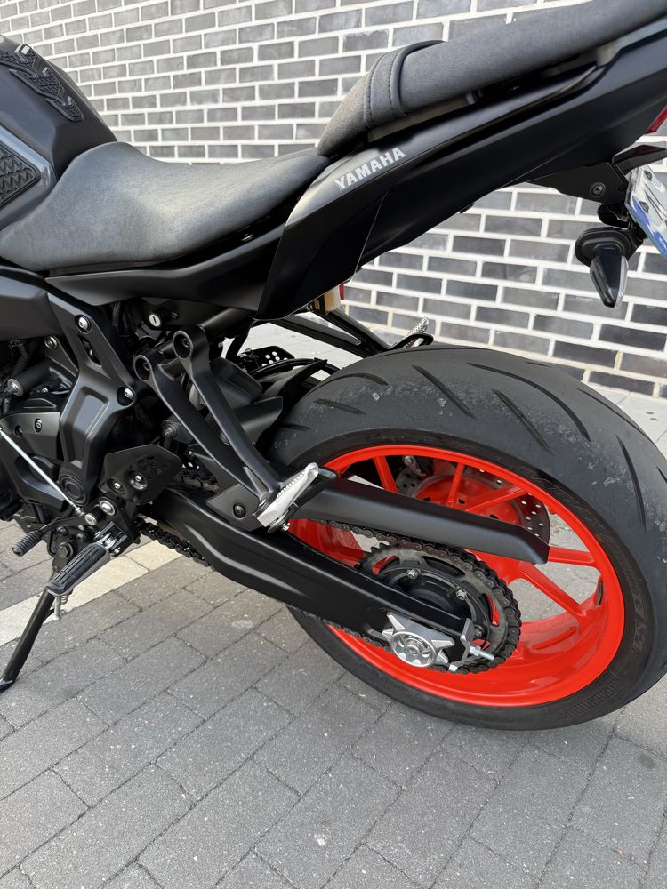 Yamaha MT07 35Kw Akrapovic Storm Fluo 2021