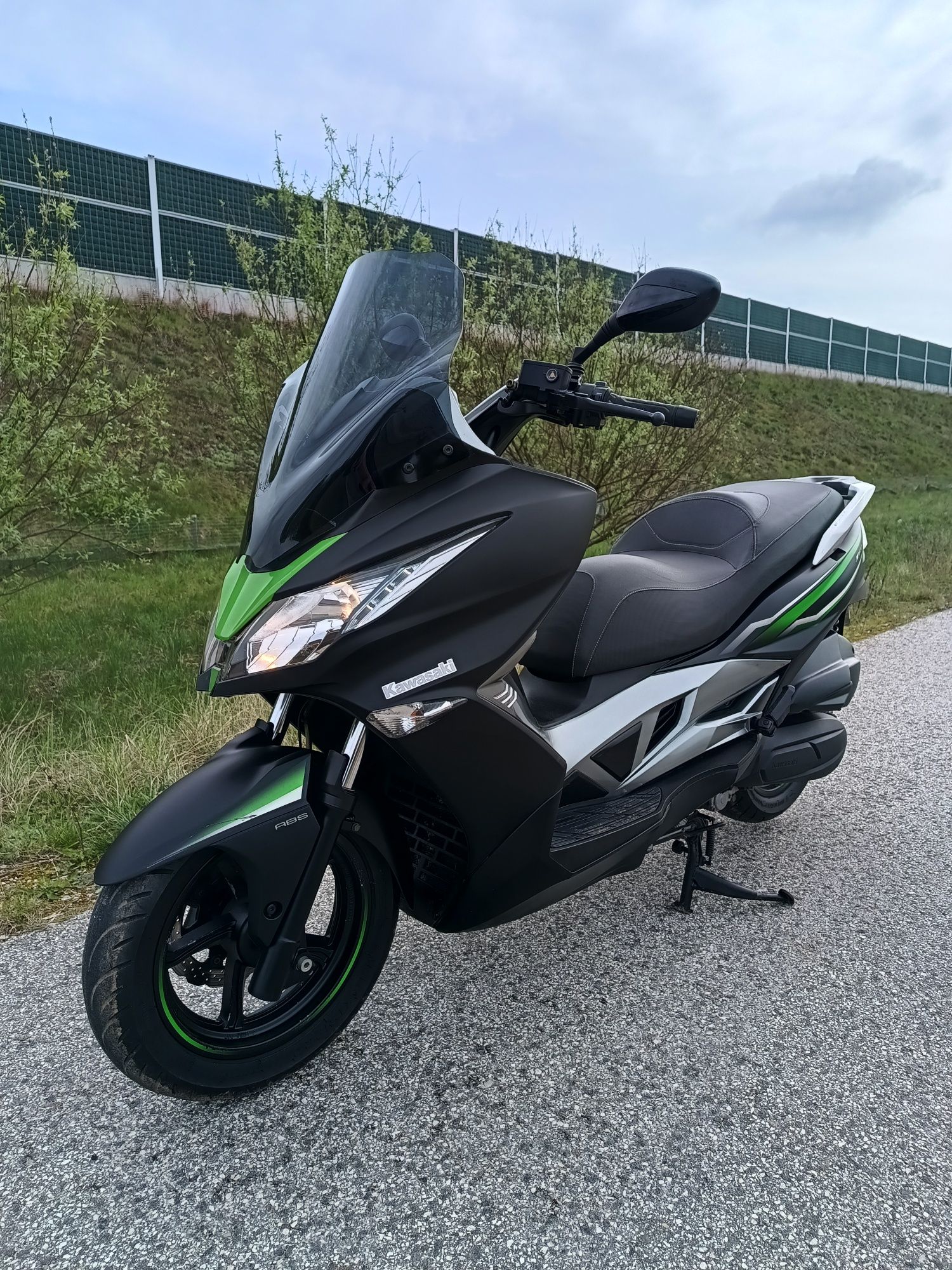 Kawasaki j125 rok 2016