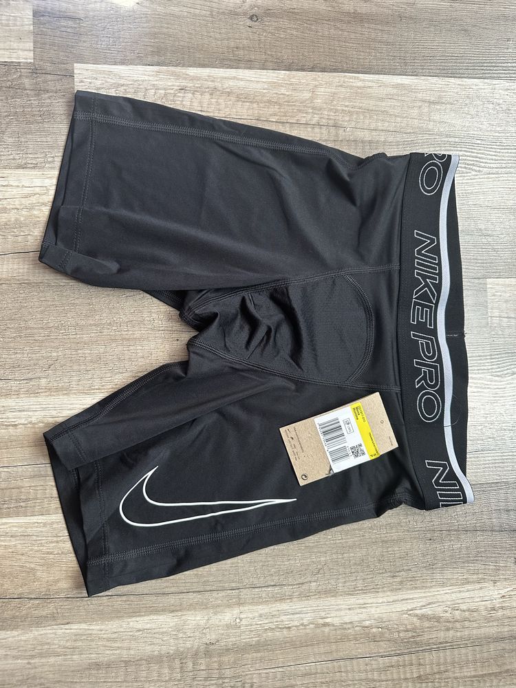 Podspodenki spodenki nike termoaktywne pro czarne S running dri fit !