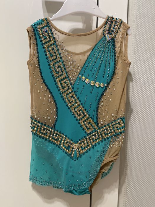 Продам купальник для художественной гимнастики