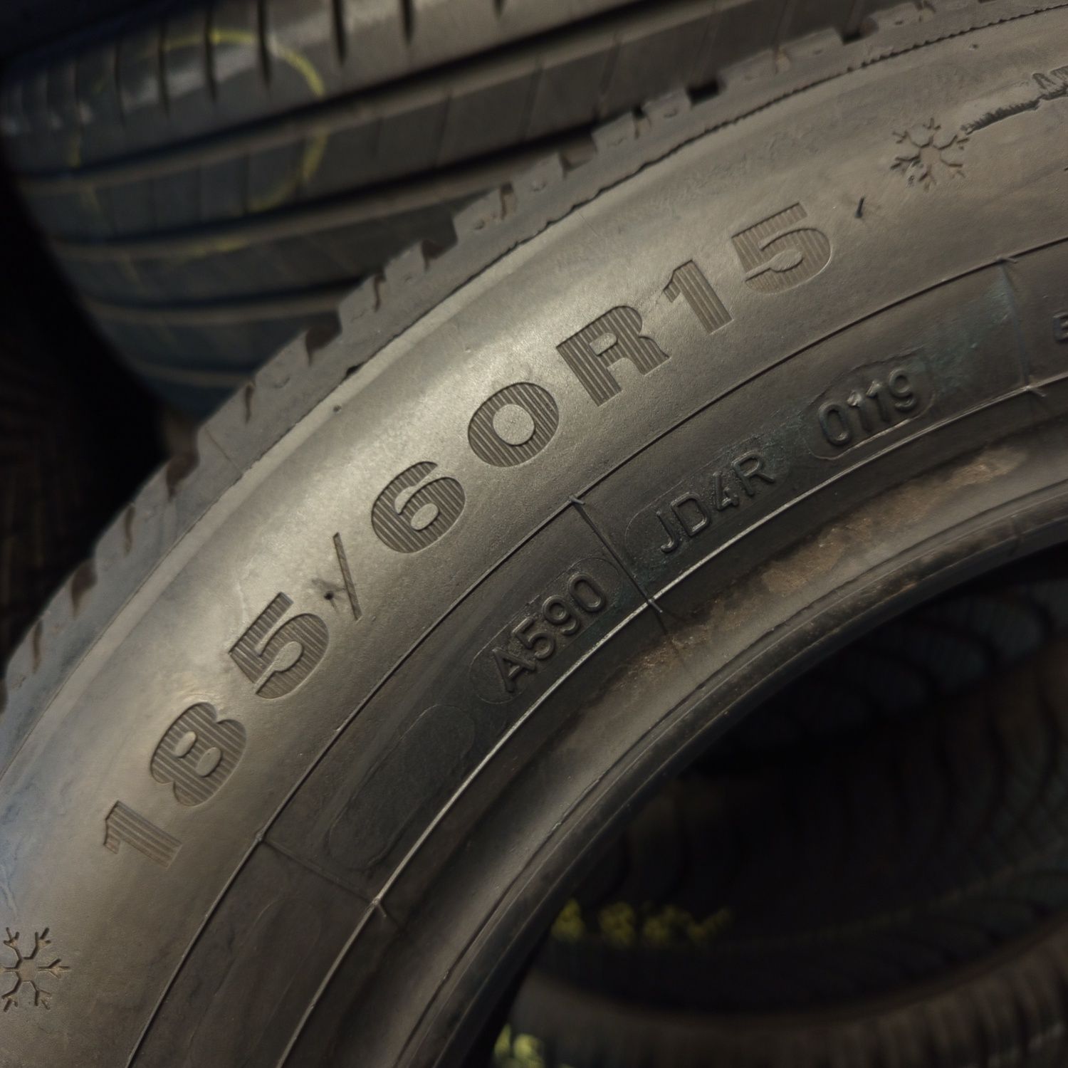 4x 185/60r15 Dunlop Winter Response 2