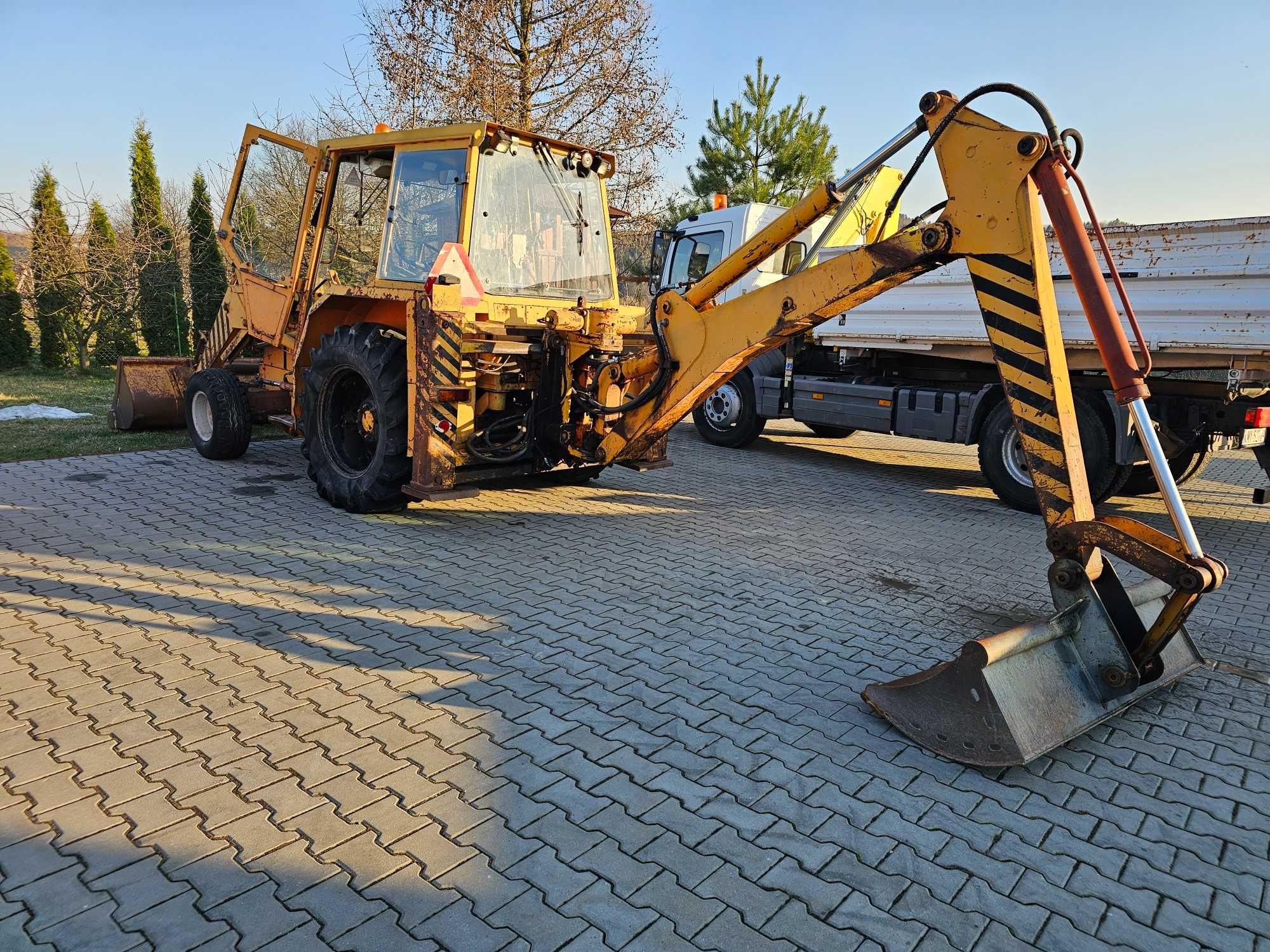 Koparko ładowarka Ostrówek NK-0451b