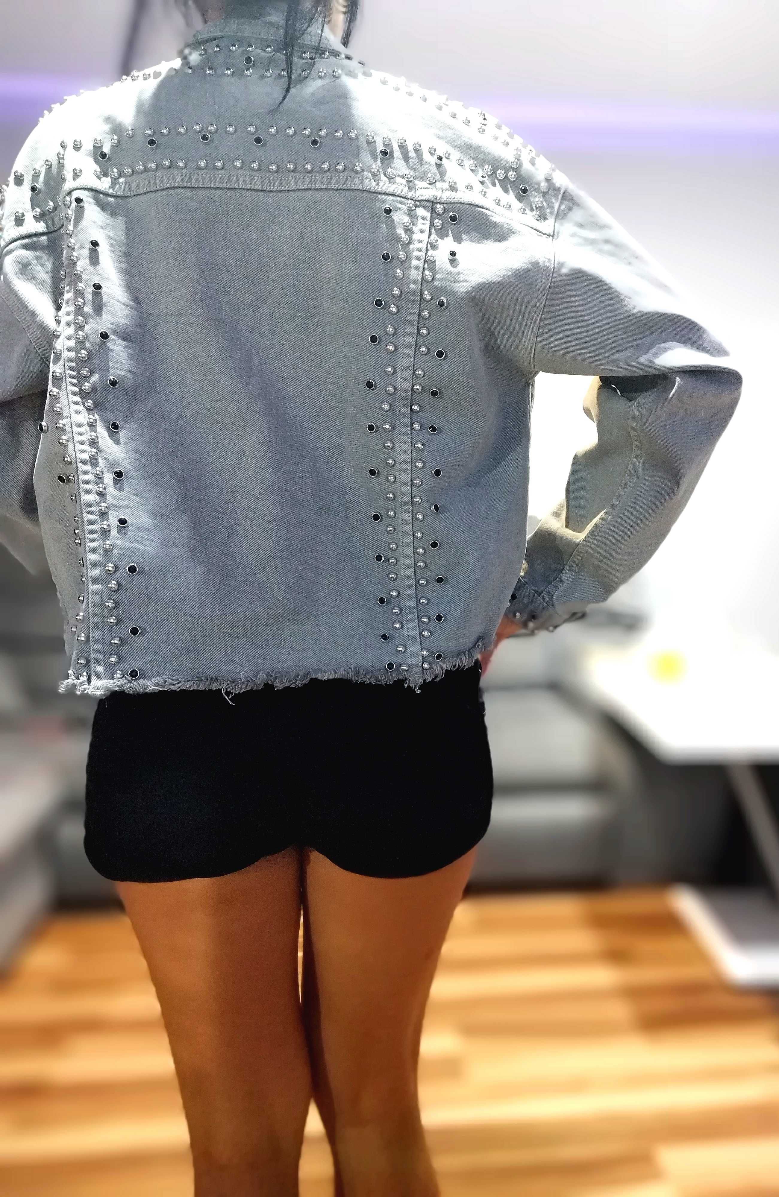 Katana szara z ćwiekami oversize r 42 XL kurtka jesienna jeansowa