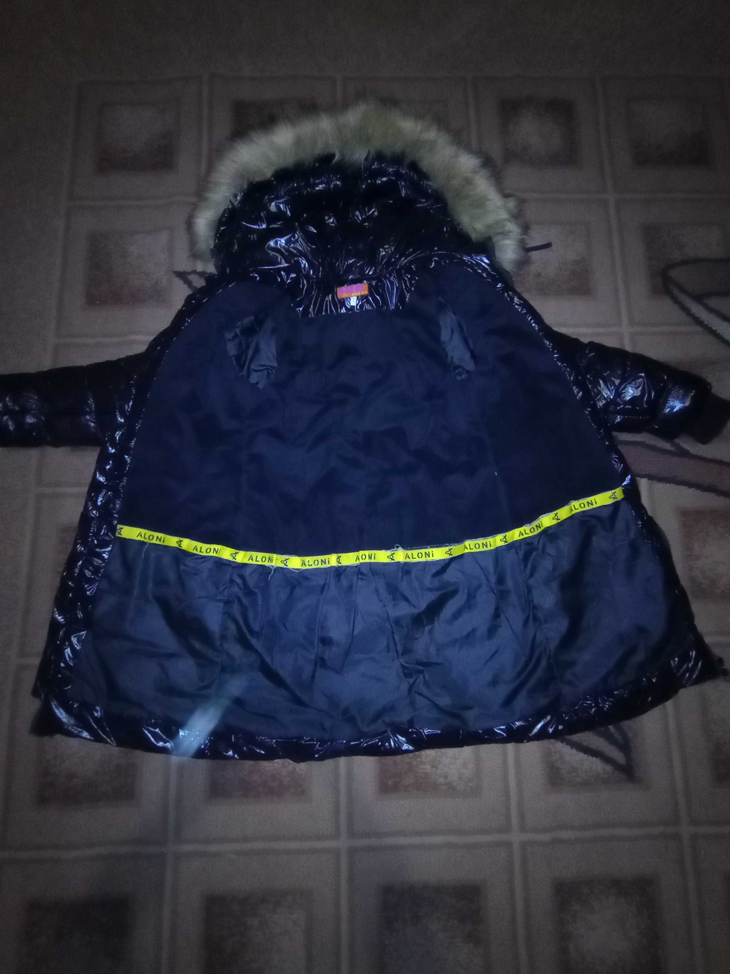 Зимове пальто для дівчаток