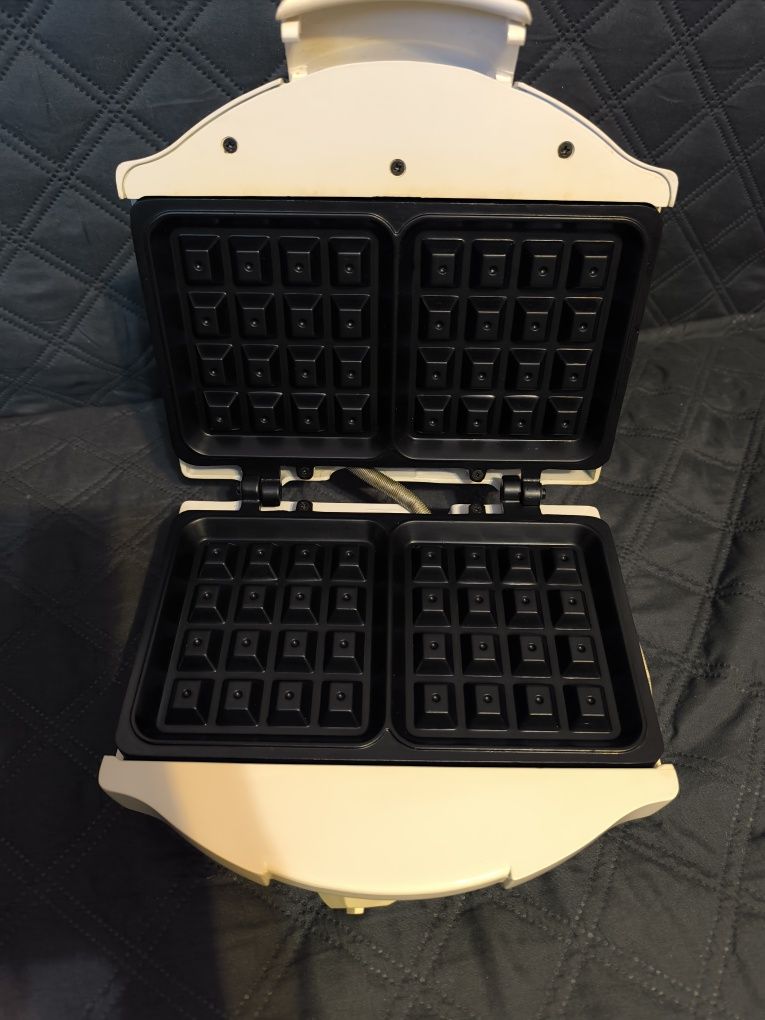 Gofrownica MPM 700W