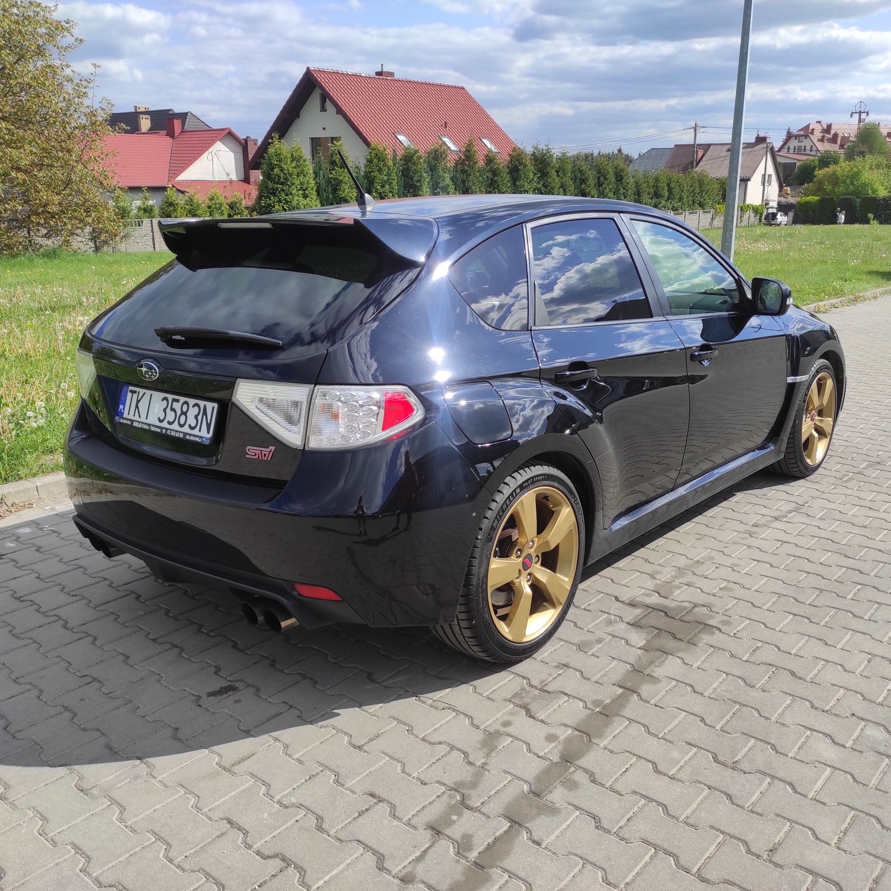 Subaru Impreza gh Sti
