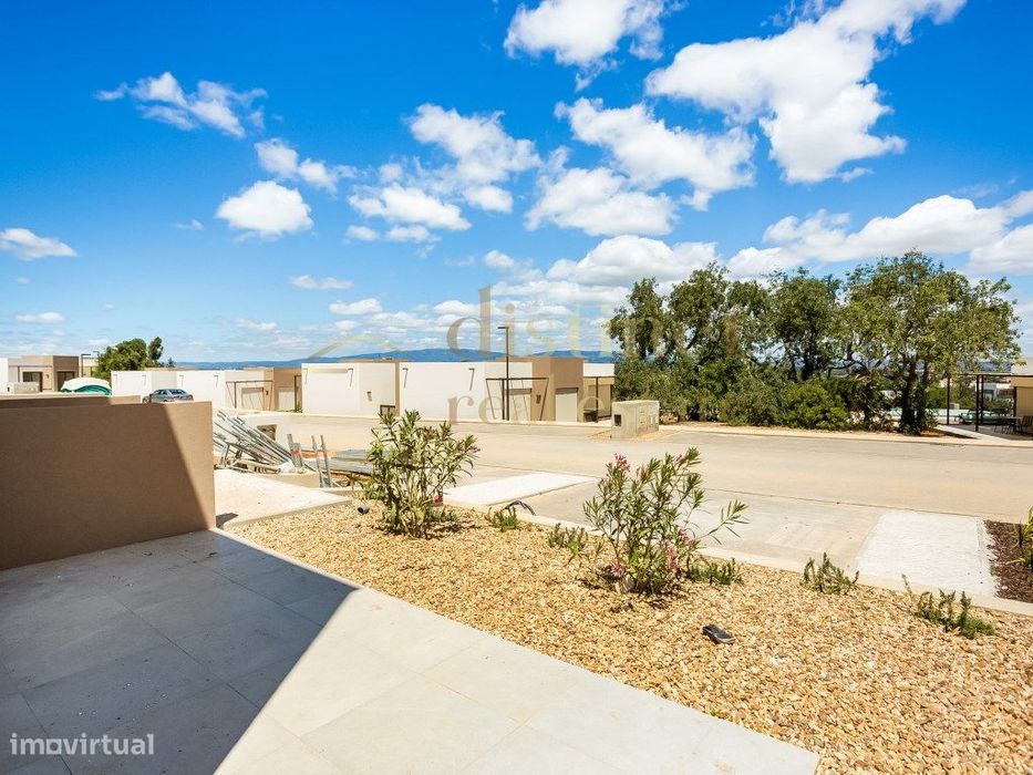 Apartment T1+2 at Pestana 'The Valley Nature Resort'- Carvoeiro, Al...