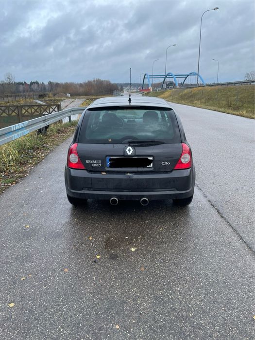 Renault clio 2 sport w calosci lub na czesci