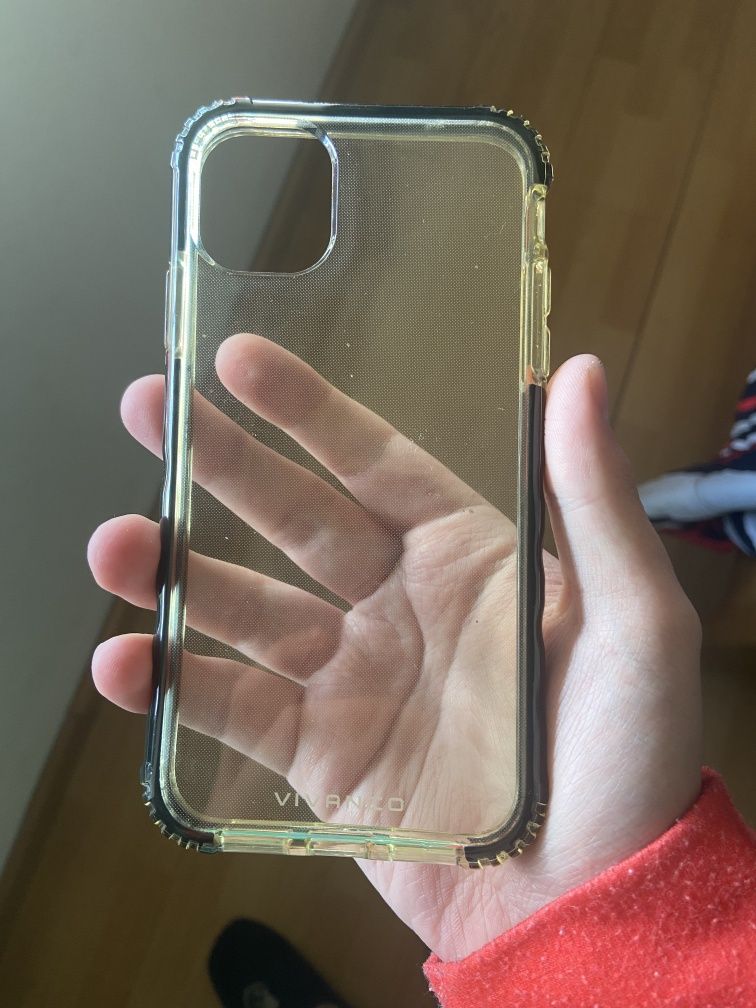 Capa preta e transparente para iPhone 11 ( Portes grátis)
 ( P