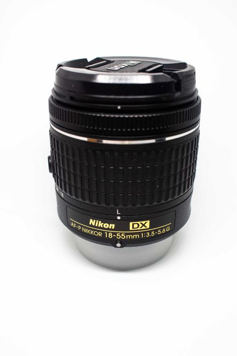 obiektyw Nikon 18-55 mm,