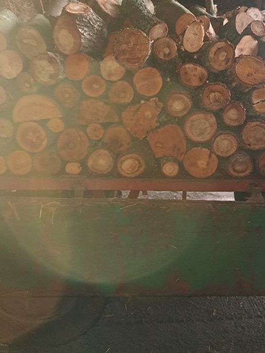 Sprzedam drewno .