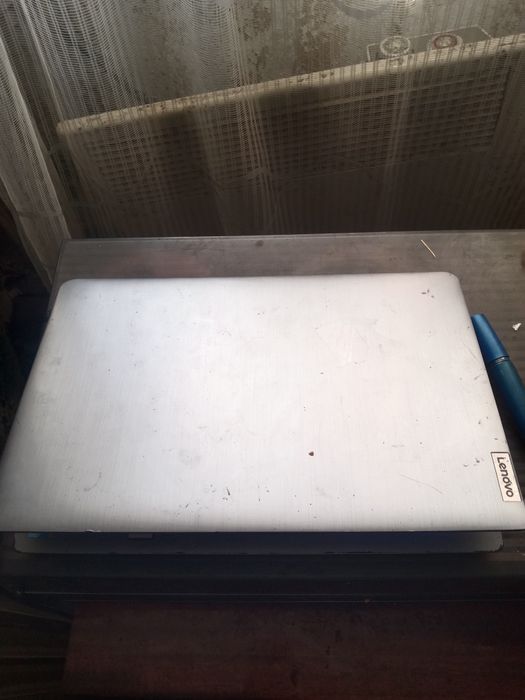 Продаю ноутбук кому нужен звонить