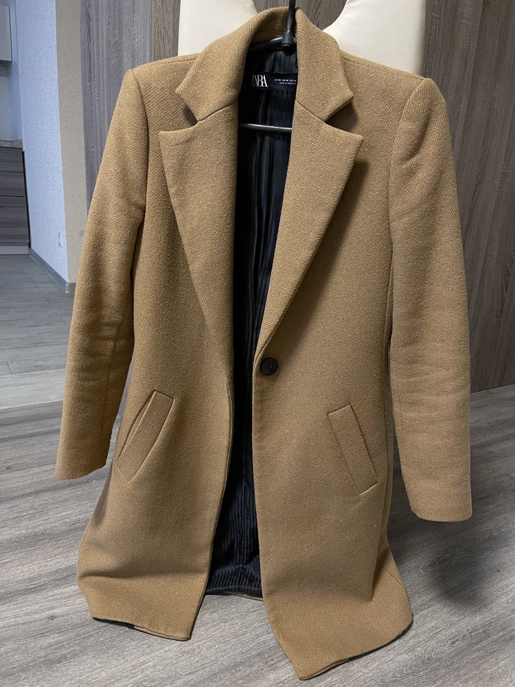Продам пальто Zara