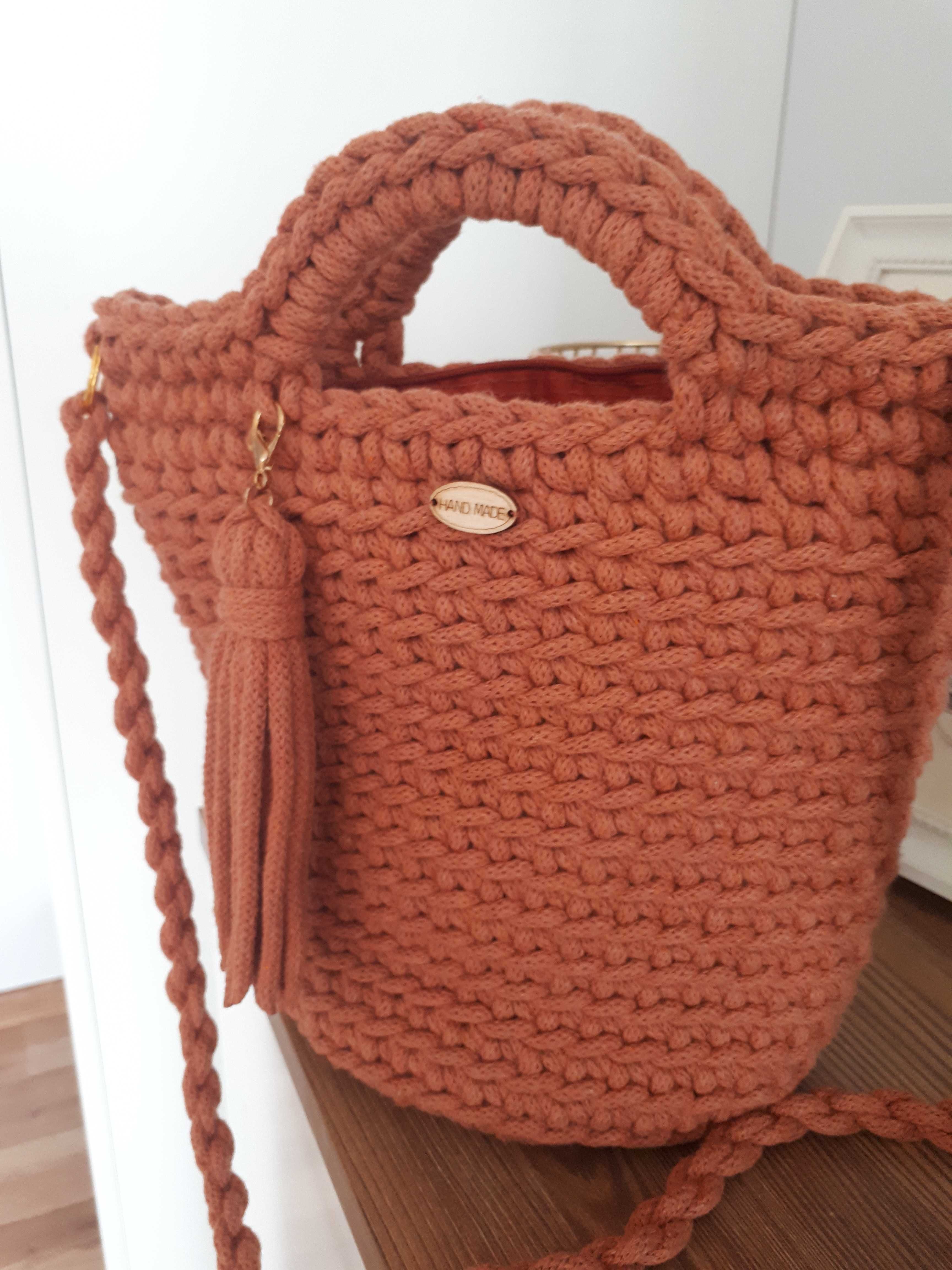 Torebka handmade  ze sznurka bawełnianego.Styl boho.