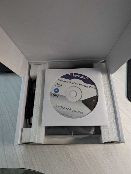 Зовнішній привод Verbatim Ultra HD 4K External Slimline Blu-ray Writer