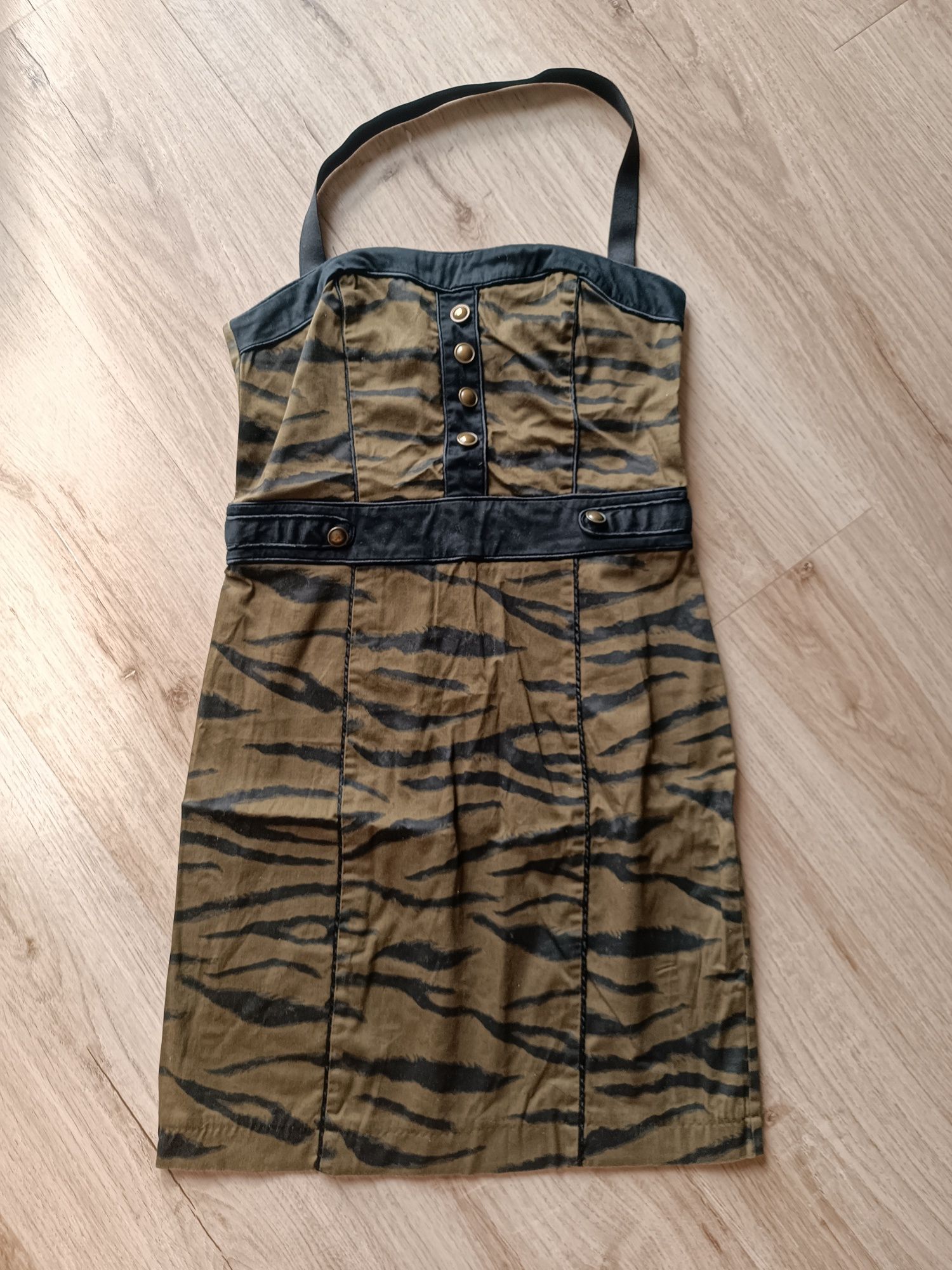 Sukienka mini khaki w tygrysi wzór XS 34