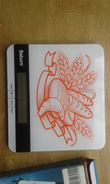 Весы ультратонкие SATURN ST-KS7807