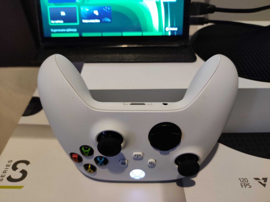 Konsola Xbox Series S + 2 nowe pady + gry stan idealny