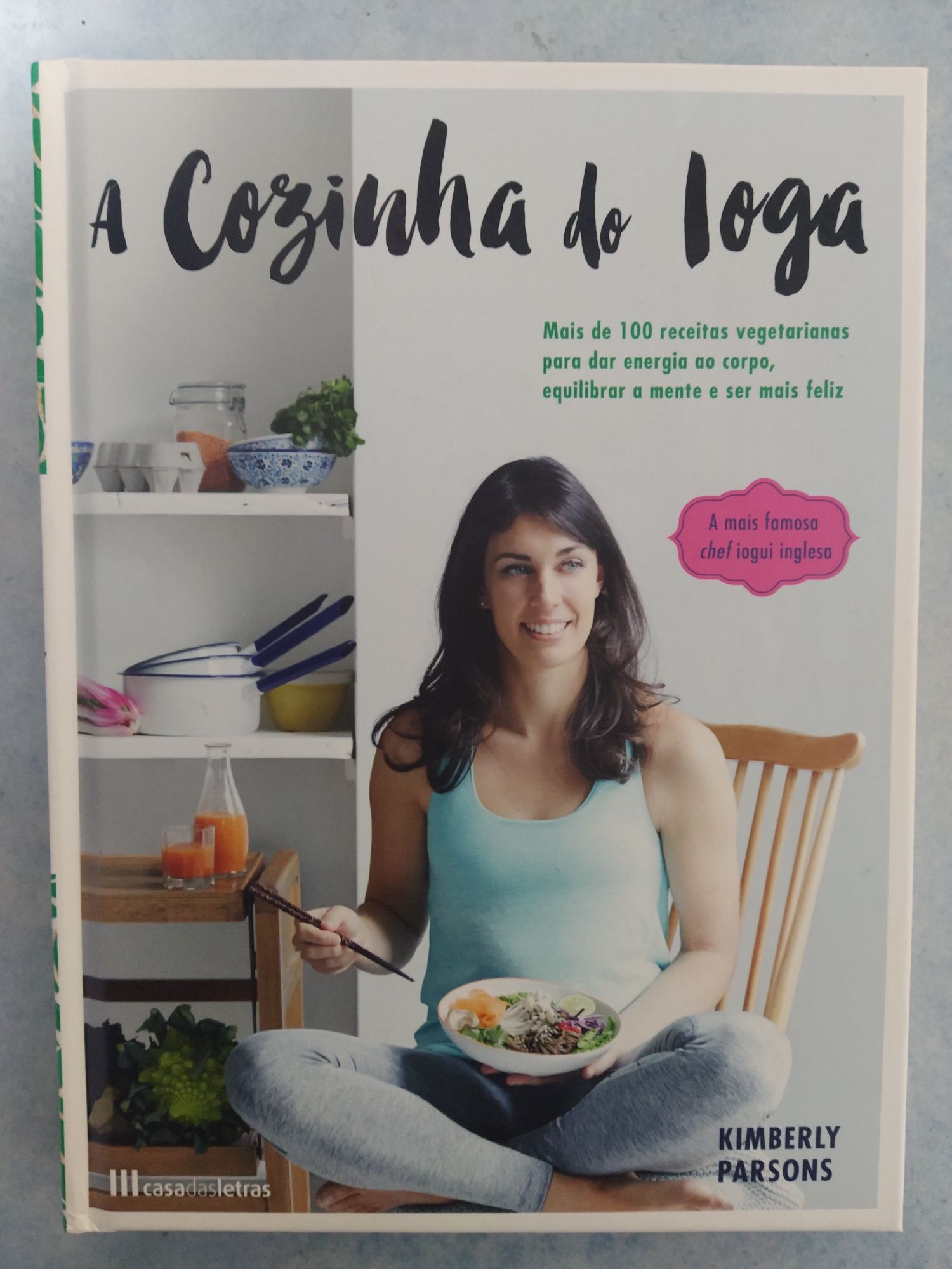 Livro de receitas vegetarianas "A Cozinha do Ioga"