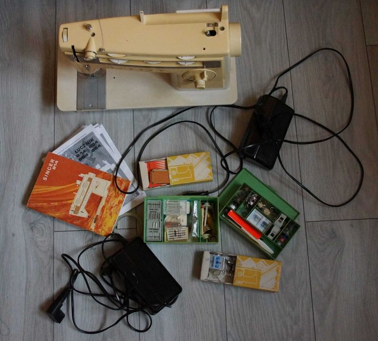 Maszyna do szycia Singer 814 Made in Poland z akcesoriami