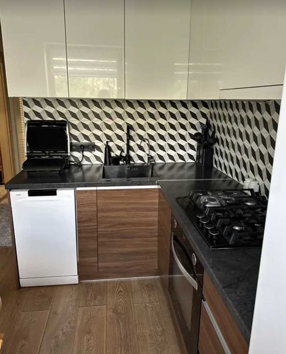 + 2-кімнатна квартира на Північному з якісним ремонтом та меблями!