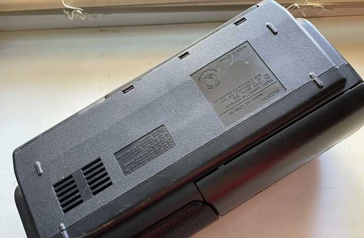 Магнітофон Sony CFM-10