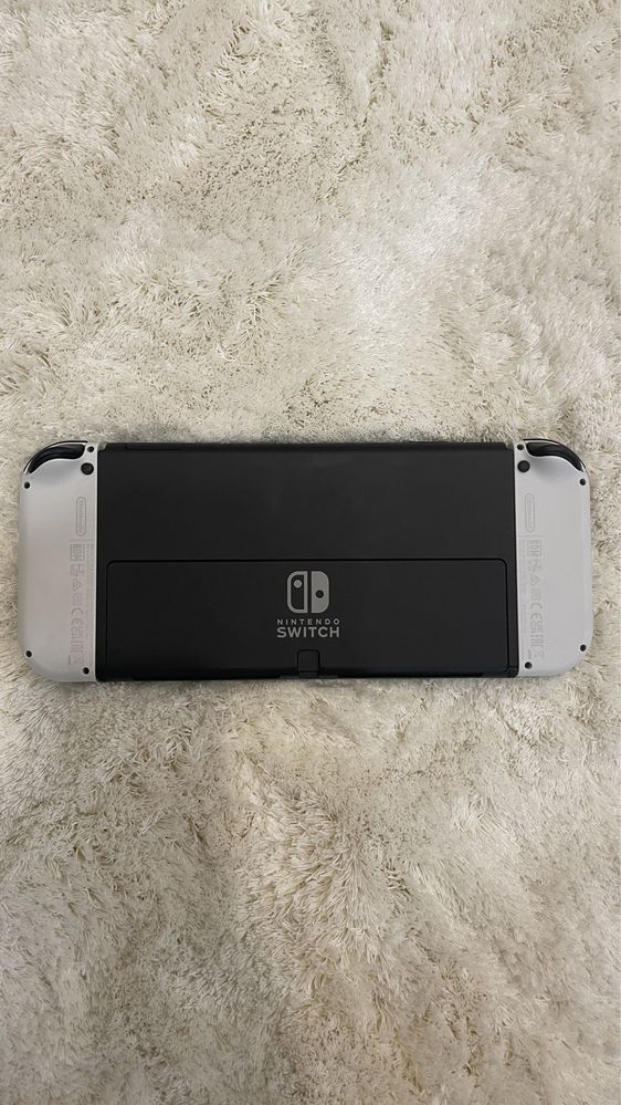 Ігрова приставка портативна Nintendo Switch OLED (White)