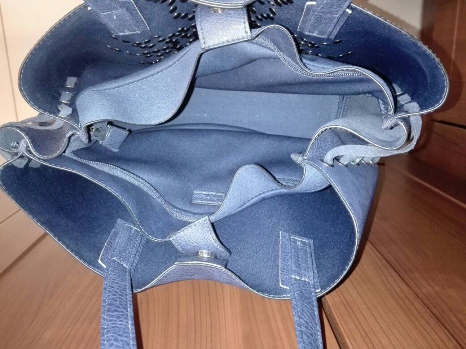 Torebka damska granatowa Orsay z cekinami