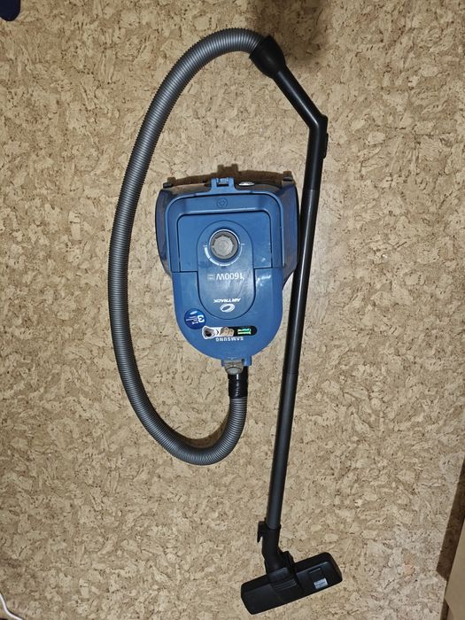 Пилосос Samsung SC4331 несправний