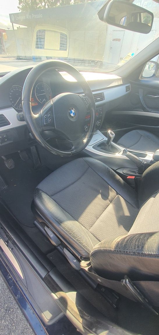 BMW 320d turing.