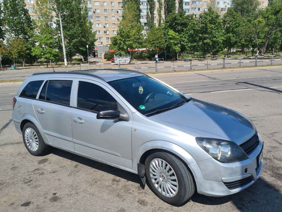 Opel astra H  универсал 1.7  cdti турбо дизель 2004год возможен обмен