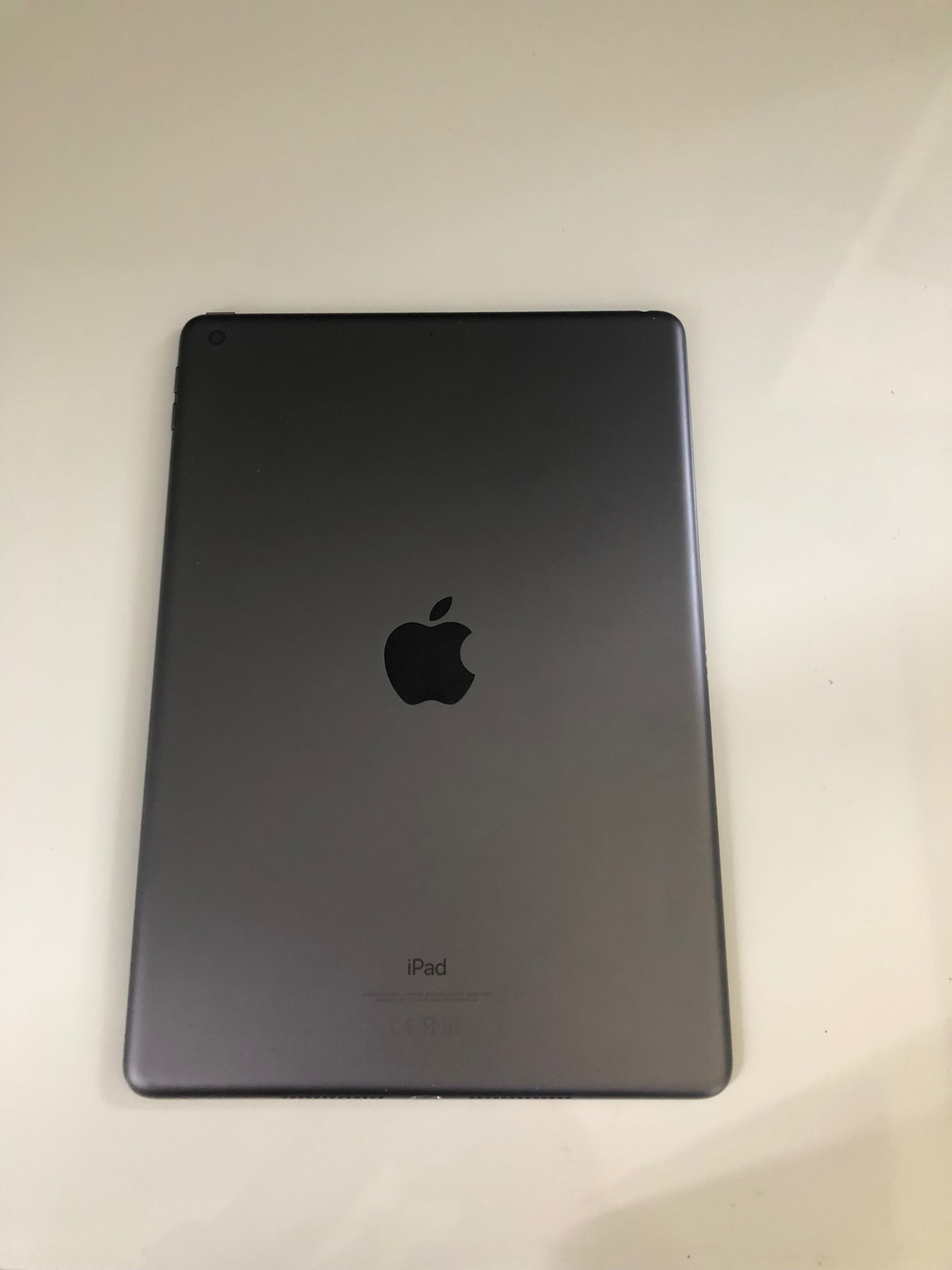 iPad 7 32GB Wi-Fi stan idealny