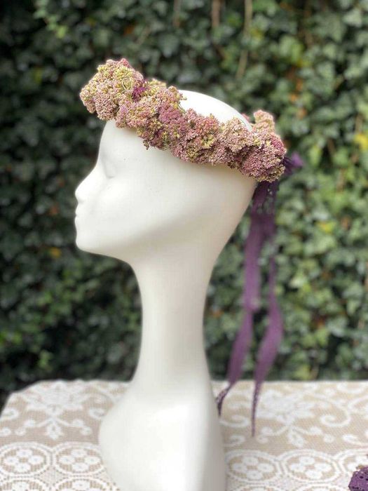 Вінок на голову з сухоцвітів бежево-рожевого кольору