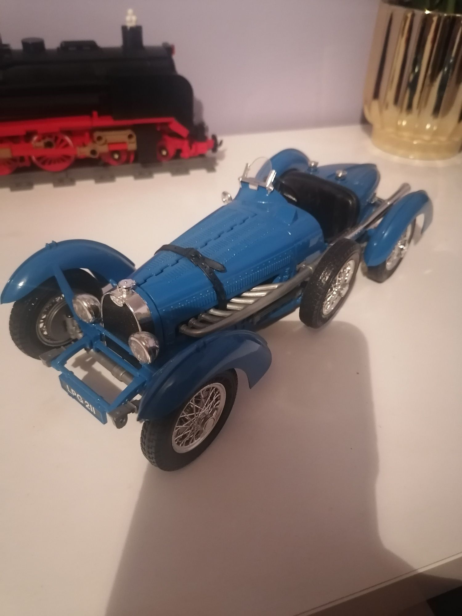 Bugatti skala 1:18 model