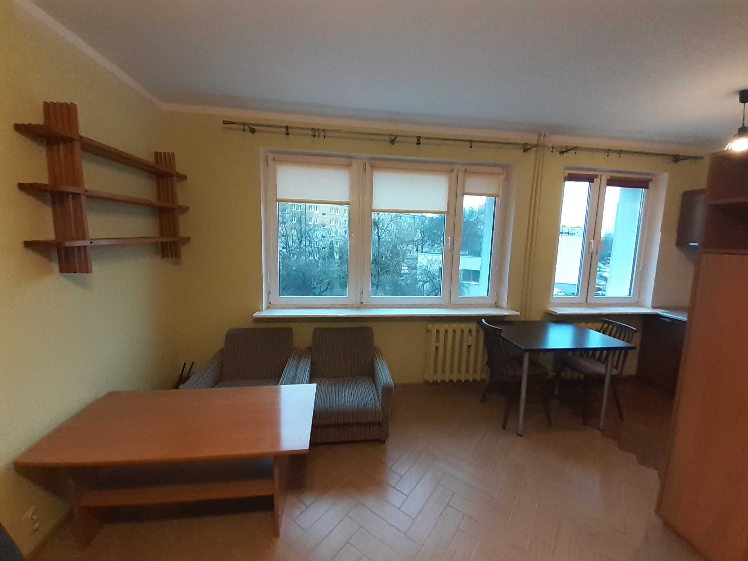 Słoneczna kawalerka na Os.Przyjaźni