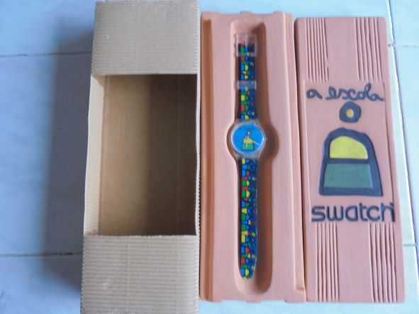 RELÓGIO SWATCH DE COLEÇÃO-ESPECIAL NUMERADO - A ESCOLA - 2000 - RARO