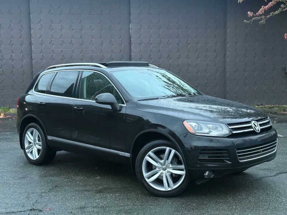 Volkswagen Touareg      2014
