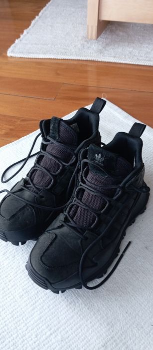 Ténis Adidas como novos(baixa de preço)