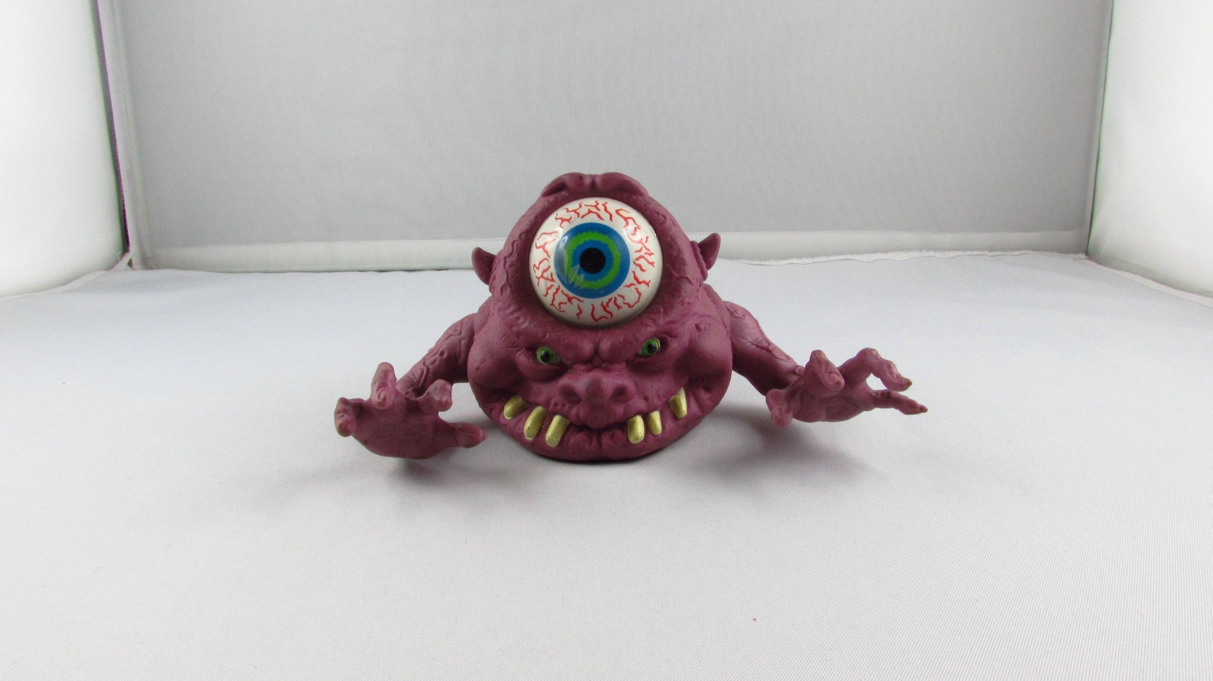 KENNER The Real Ghostbuster Bug-Eye Ghost Figurka Kolekcjonerska 1986