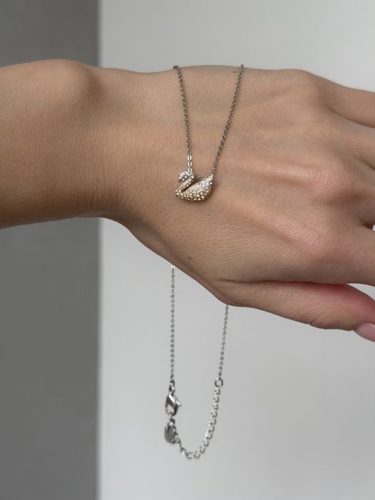 Розкішна підвіска-лебідь Swarovski