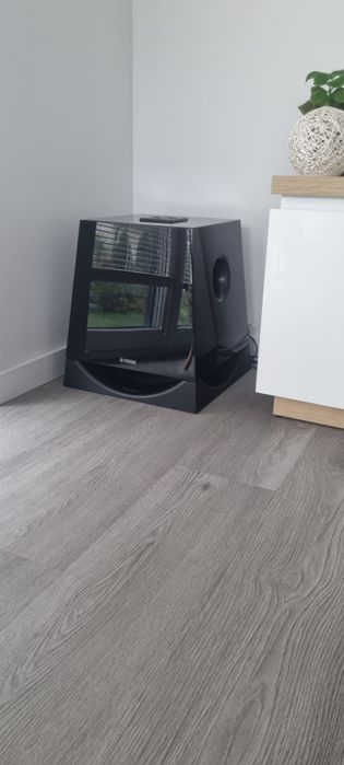 Yamaha NS-SW 700 Subwoofer aktywny