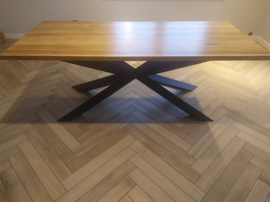 Sprzedam stół dębowy