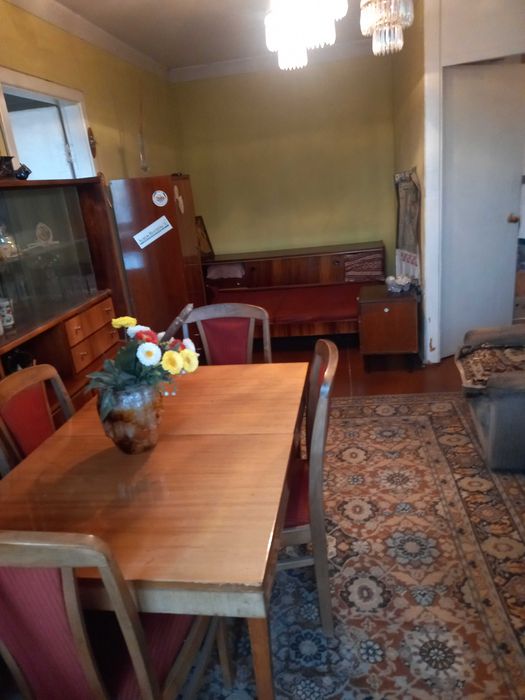 Продаж 2 - кімнатної квартири на проспекті Соборності, 11